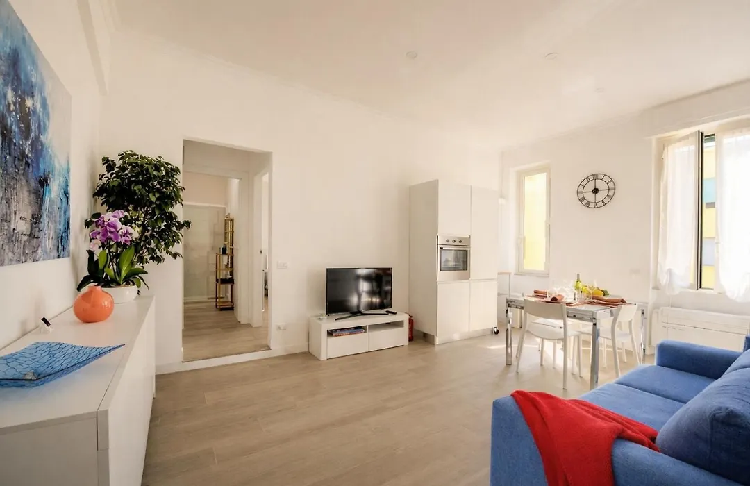 Romano Apartments -Filip & Maril - Cozy Apartments Near The Metro-1